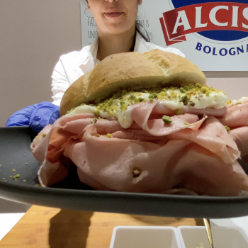 Alla scoperta della mortadella Bologna IGP